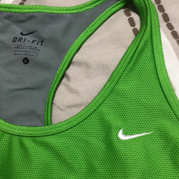 NIKE DRI-FIT TANK TOP GREEN COLOR SIZE L - Picture 4 of 4